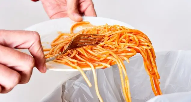 Basta sprechi alimentari: c'è la legge