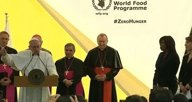 La denuncia del Papa: «La fame usata come arma di guerra»