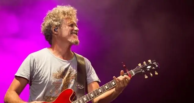 Niccolò Fabi: «Le mie canzoni sciolgono i tanti nodi del cuore»