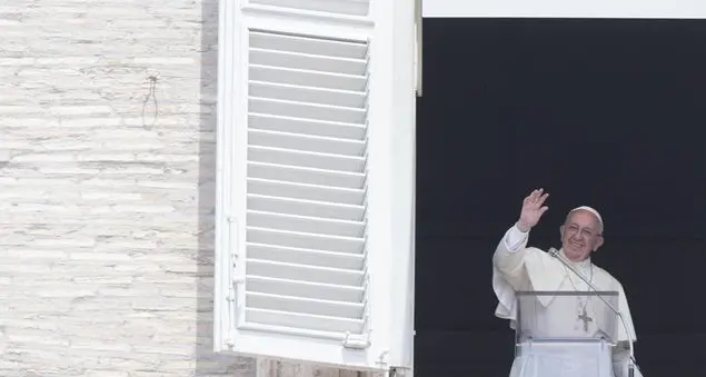 \"Noi stiamo con chi è costretto a fuggire\"