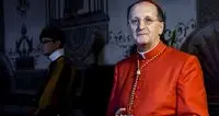 Il cardinale Beniamino Stella: \"I vescovi siano custodi dei loro preti\"