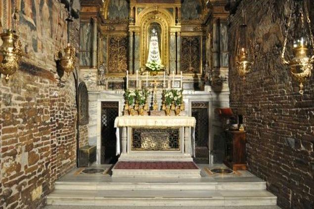 The Madonna of Loreto and the house flown in from Nazareth The Madonna of Loreto and the house flown in from Nazareth