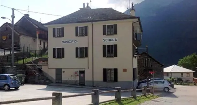 Con Ingrid nella scuola più piccola del mondo