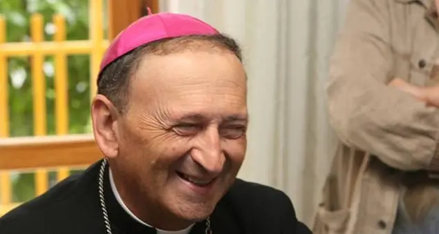 Il vescovo di Bari: «Giusto vietare la messa per il boss ma questo è un caso isolato, qui la Chiesa non è connivente»