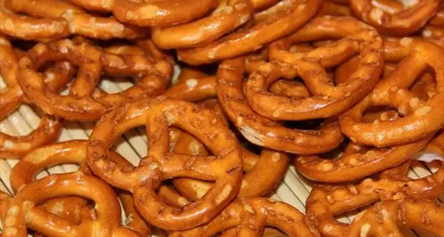 E a Bologna il diktat della scuola scatena la guerra delle merendine