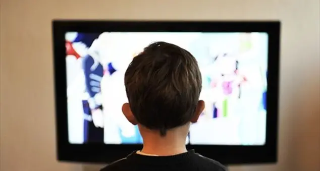 «Mio figlio di 9 anni, in una classe dove non si fa altro che parlare di sesso»