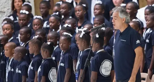 Tante stelle al Colosseo per la Fondazione Bocelli