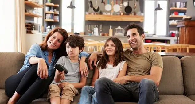 Nella prima serata in tv non c'è spazio per le famiglie