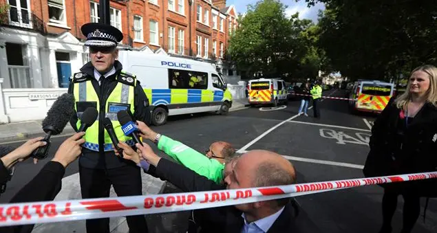 Londra in stato d'assedio prova ad andare avanti