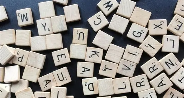 Tutti gli strafalcioni degli italiani che scrivono