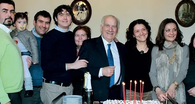 L’onorevole Carlo Casini: «La mia famiglia che ama la vita»