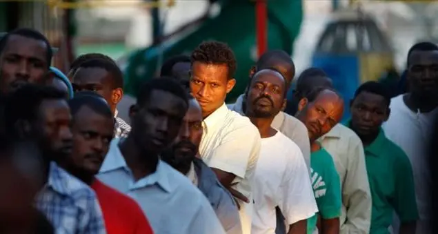 Continua la raccolta firme per cambiare la Bossi-Fini