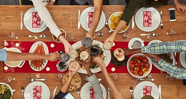 Natale e Capodanno: come mangiare leggero senza rinunciare alla tradizione