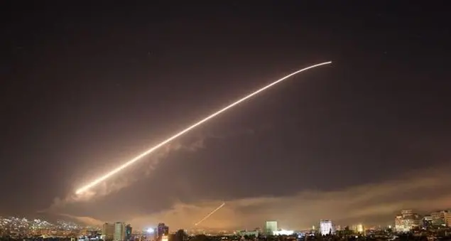 Siria, bombe nella notte: attaccano Usa, Francia e Gran Bretagna