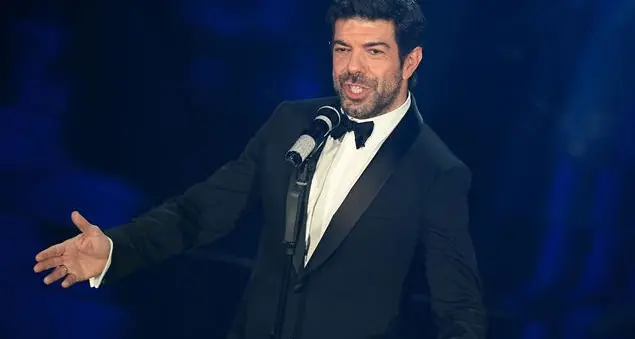 Chi è Pierfrancesco Favino, conduttore del Festival di Sanremo