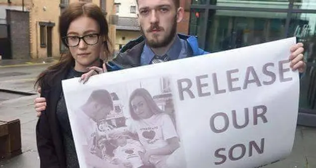 Disperato il papà di Alfie: \"Stanno per uccidere mio figlio\"