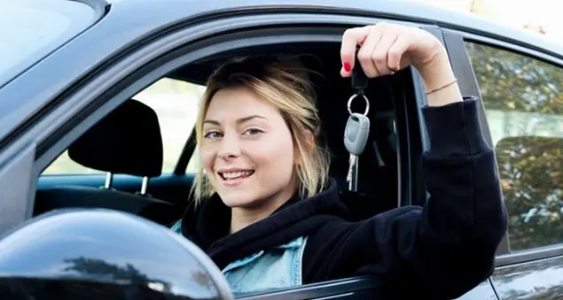 La patente a 18 anni? Non è più una priorità