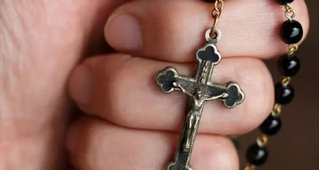 «La nonna, razzista, va a Messa, il nipote, bravo ragazzo, no. Dov'è la fede?»