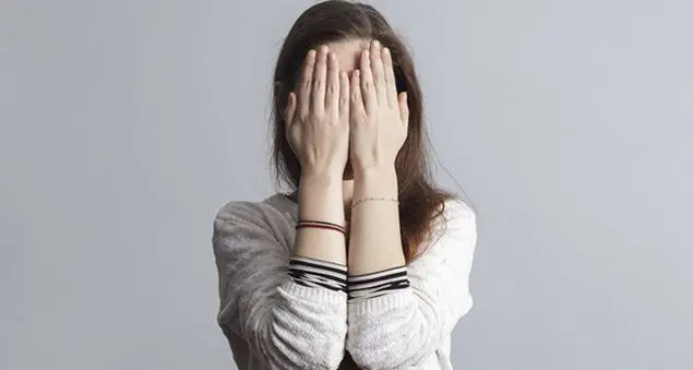 Cosa fare con film e programmi tv a sfondo sessuale?