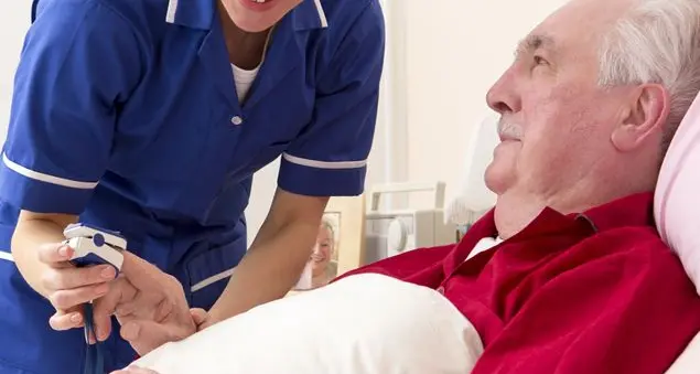 «Mio marito, grave sull'ambulanza, e i tre angeli che l'hanno aiutato»