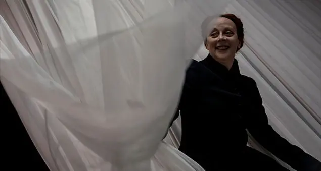 Laura Curino: lavorare nella Santa Impresa