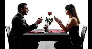 A tavola meglio una poesia dello smartphone