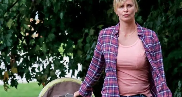 Tully, la fatica di essere madre