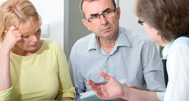 I genitori troppo protettivi generano insicurezza e disturbi d'ansia