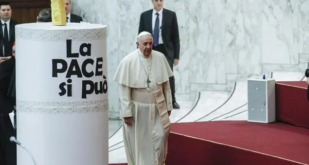 «Insostenibili i politici che tendono ad accusare i migranti di tutti i mali»