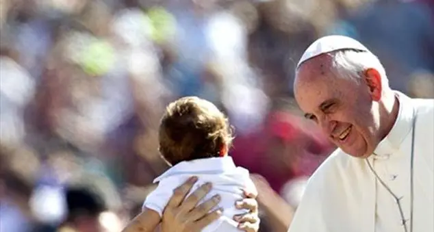 La vergogna degli indignati contro chi aiuta a non abortire