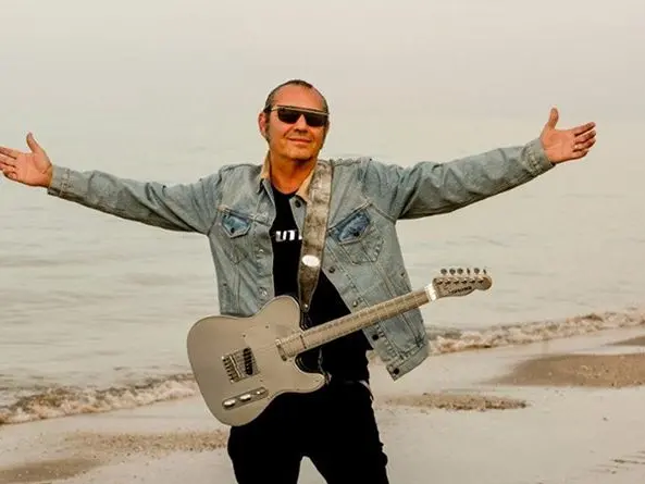 Luca Carboni: \"In mare ricarico la mia spiritualità\"