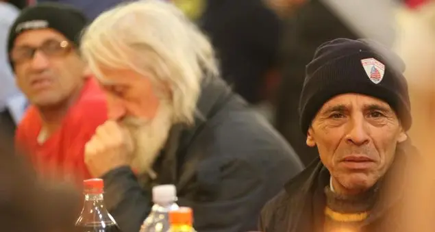 Il Governo non abolisce la povertà, ma i soldi per i poveri