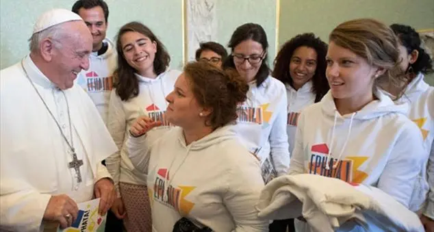 Papa Francesco: «Il sesso è un dono di Dio. Niente tabù»