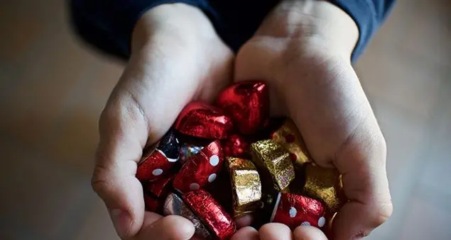 La generosità contagiosa di mio figlio: «Non voglio regali, diamo a chi ha bisogno»