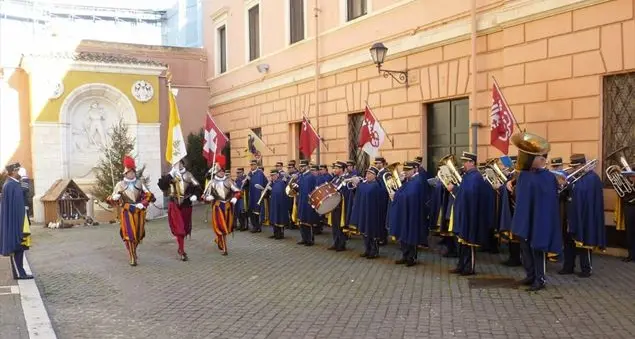 La Banda Pontificia esce dal Vaticano