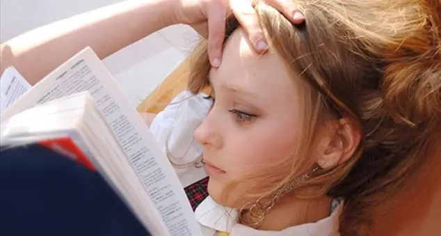 Pedagogico o Economico sociale? Come scegliere l'indirizzo al Liceo delle scienze umane