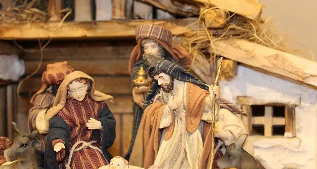 Non sfruttiamo i simboli religiosi per creare discriminazione