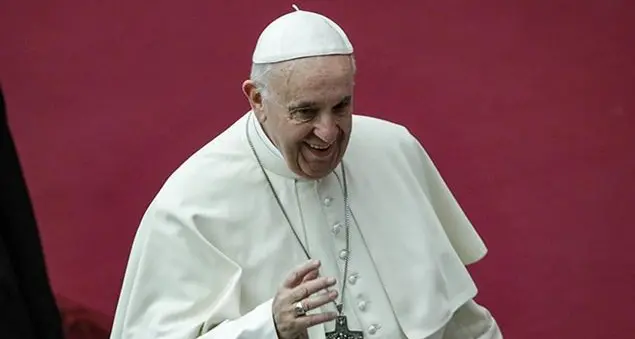 «Gesù Bambino ci ricorda che la metà dei profughi sono bambini»