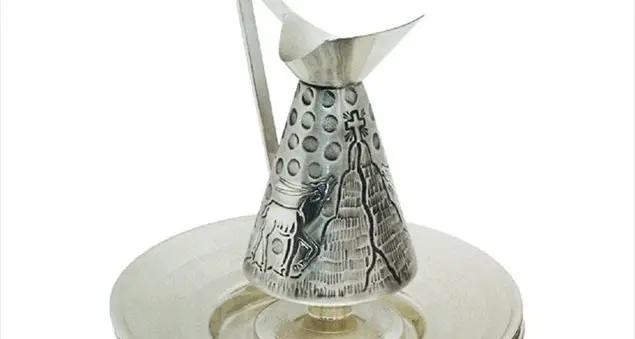 È obbligatoria la lavanda delle mani nella Messa?