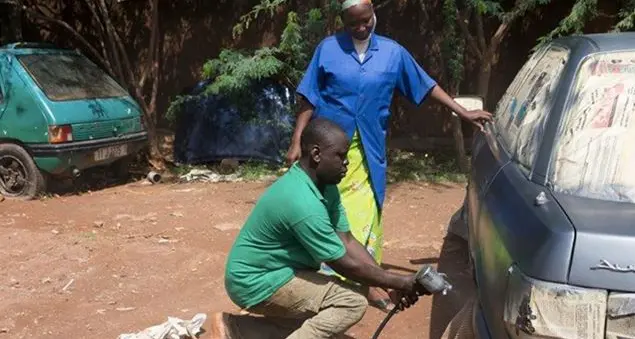 Alphonsine Yanogo: la suora che ripara motori e cuori