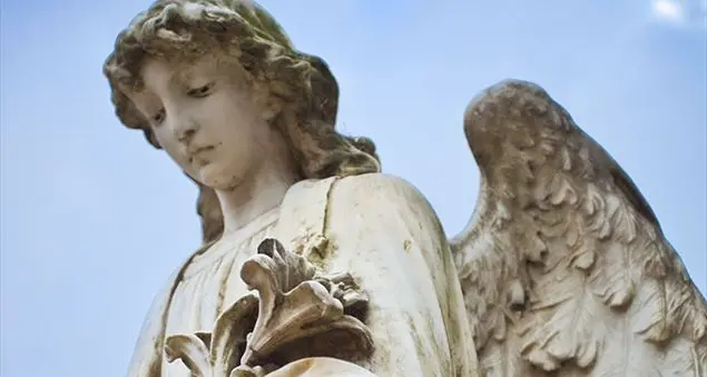 Che senso ha far celebrare una messa per un defunto?