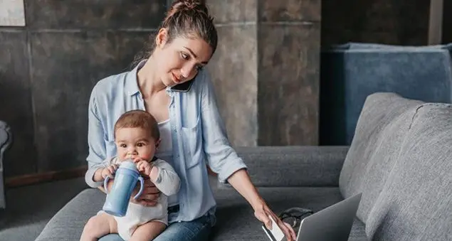 «Mamme online, avete solo voglia di apparire»