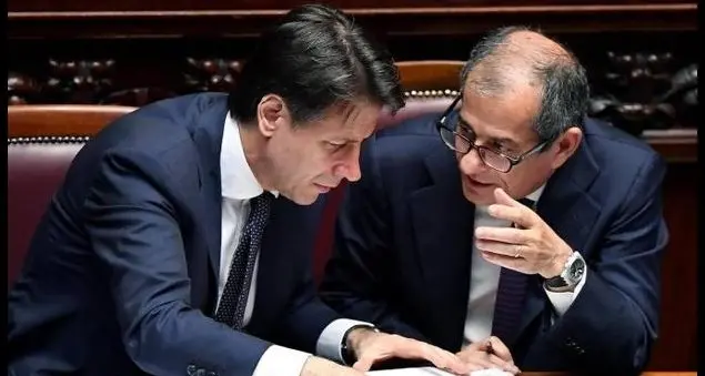 \"Stiamo danzando sull'orlo del baratro\"