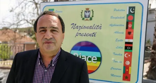 Il sindaco di Riace: «Non spegnete il sogno»