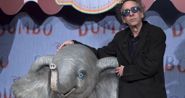 Tim Burton: «Mi rifugio nei film per superare le sofferenze della vita»