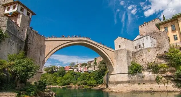 «Contro i muri, contrabbandiamo coscienza»