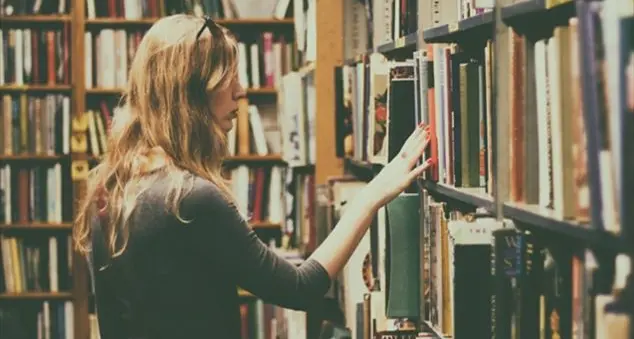 «Laureati e superspecializzati. Ma l'Italia non è il Paese per la mia generazione»