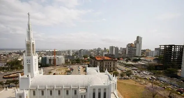 A Maputo gli ex detenuti preparano ostie per tutti