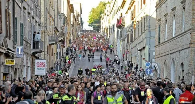 Pellegrinaggio Macerata-Loreto: \"Con gioia incontro a Maria\"