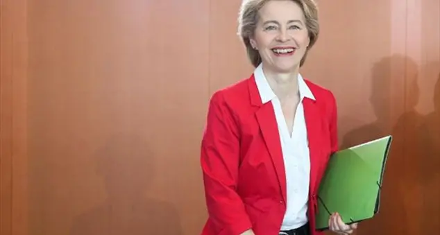Donna, cristiana, sette volte mamma: Ursula von der Leyen è presidente della Commissione europea